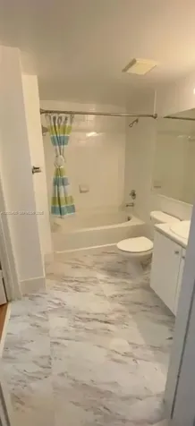 5077 NW 7th Street Miami FL 33126