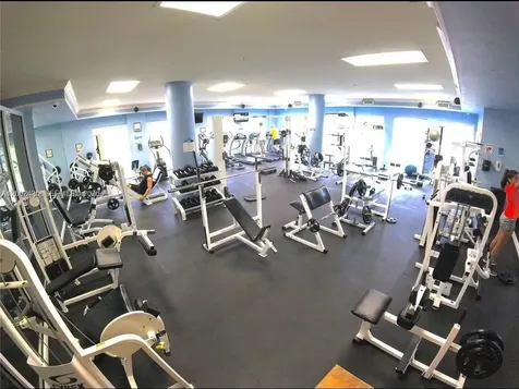 5077 NW 7th Street Miami FL 33126