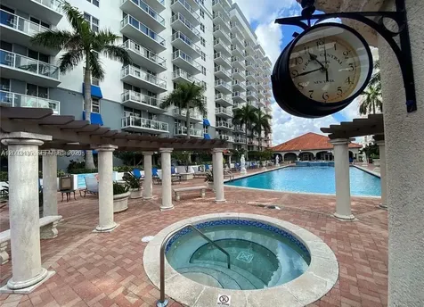 5077 NW 7th Street Miami FL 33126