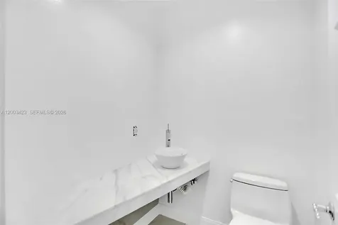 21032 NE 32nd Avenue Aventura FL 33180