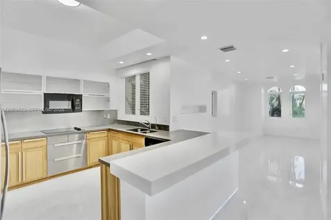 21032 NE 32nd Avenue Aventura FL 33180