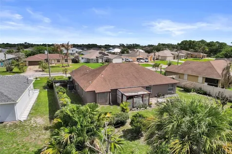 6030 NW Wolverine Road Port St. Lucie FL 34986
