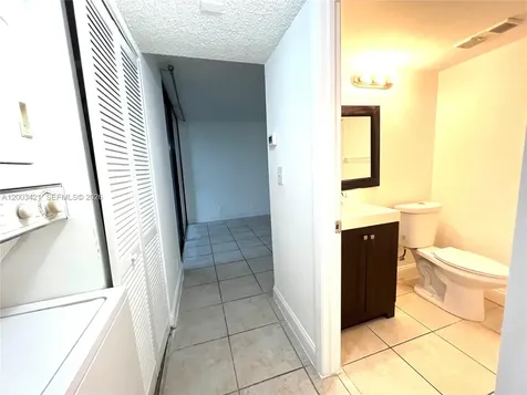 210 Lake Pointe Drive Oakland Park FL 33309