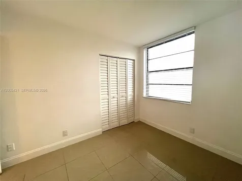 210 Lake Pointe Drive Oakland Park FL 33309
