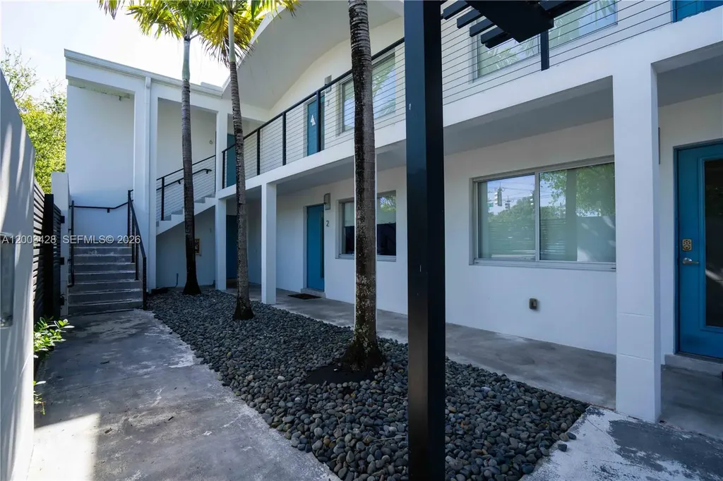 2412 NE 26th Street Fort Lauderdale FL 33305