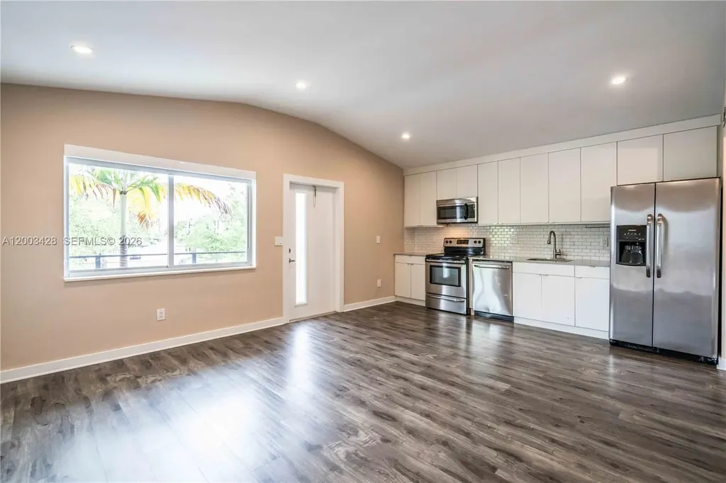 2412 NE 26th Street Fort Lauderdale FL 33305