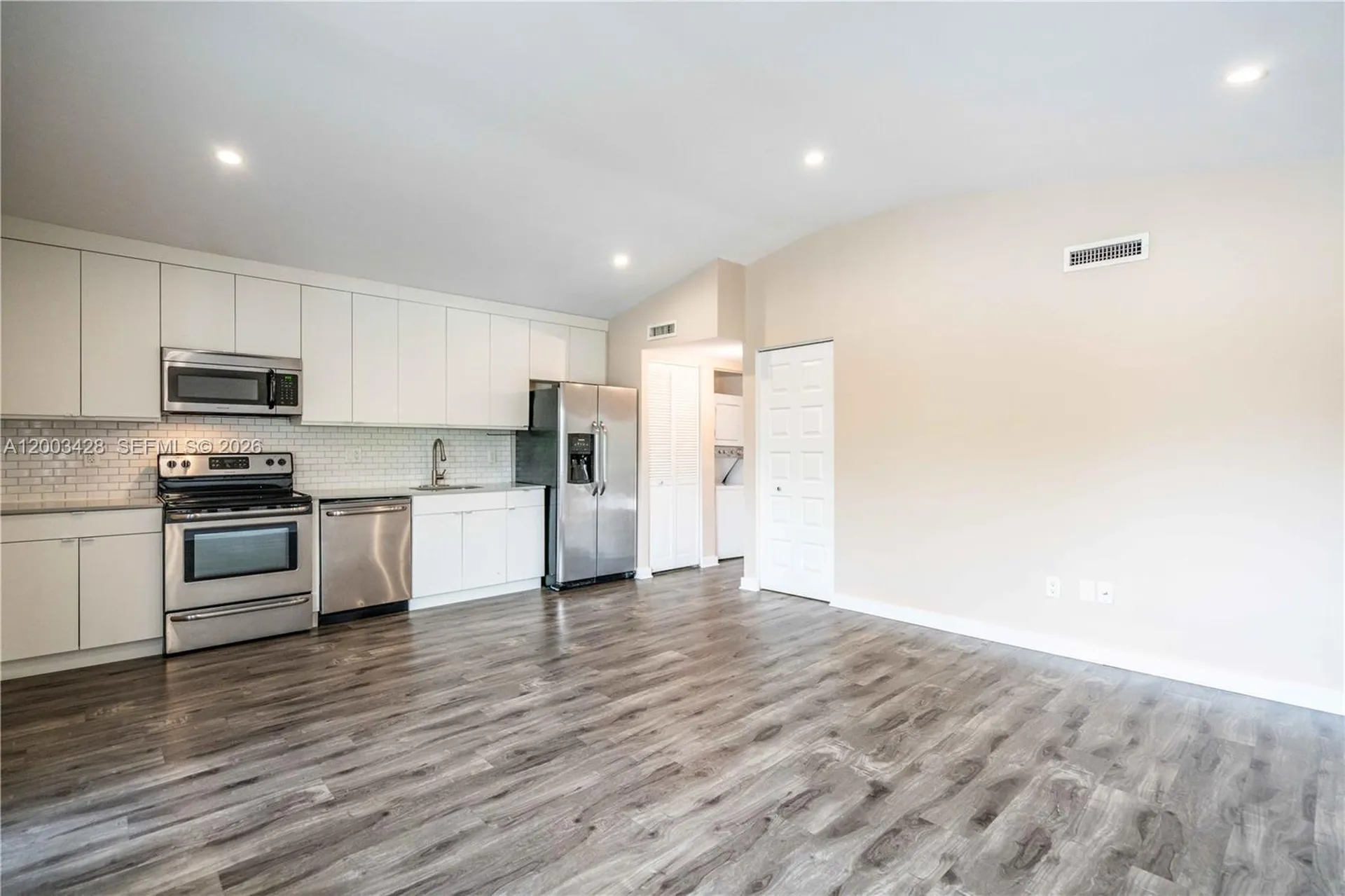 2412 NE 26th Street Fort Lauderdale FL 33305