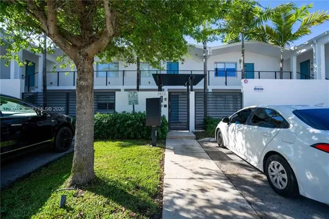 2412 NE 26th Street Fort Lauderdale FL 33305