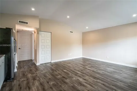 2412 NE 26th Street Fort Lauderdale FL 33305