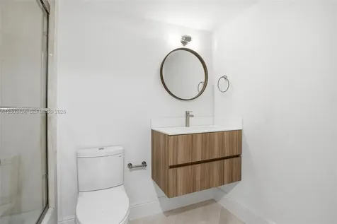 600 Grapetree Drive Key Biscayne FL 33149