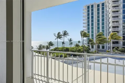 600 Grapetree Drive Key Biscayne FL 33149