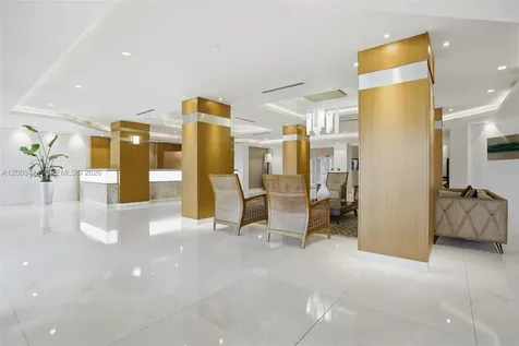 600 Grapetree Drive Key Biscayne FL 33149
