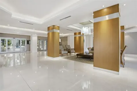 600 Grapetree Drive Key Biscayne FL 33149