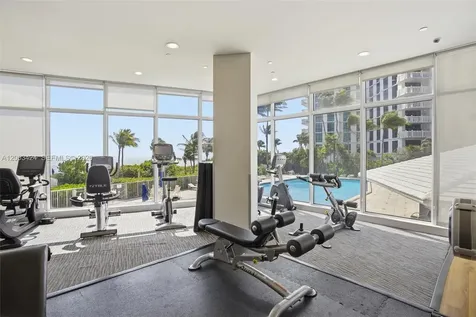 600 Grapetree Drive Key Biscayne FL 33149