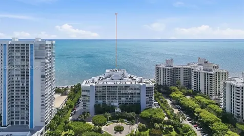 600 Grapetree Drive Key Biscayne FL 33149