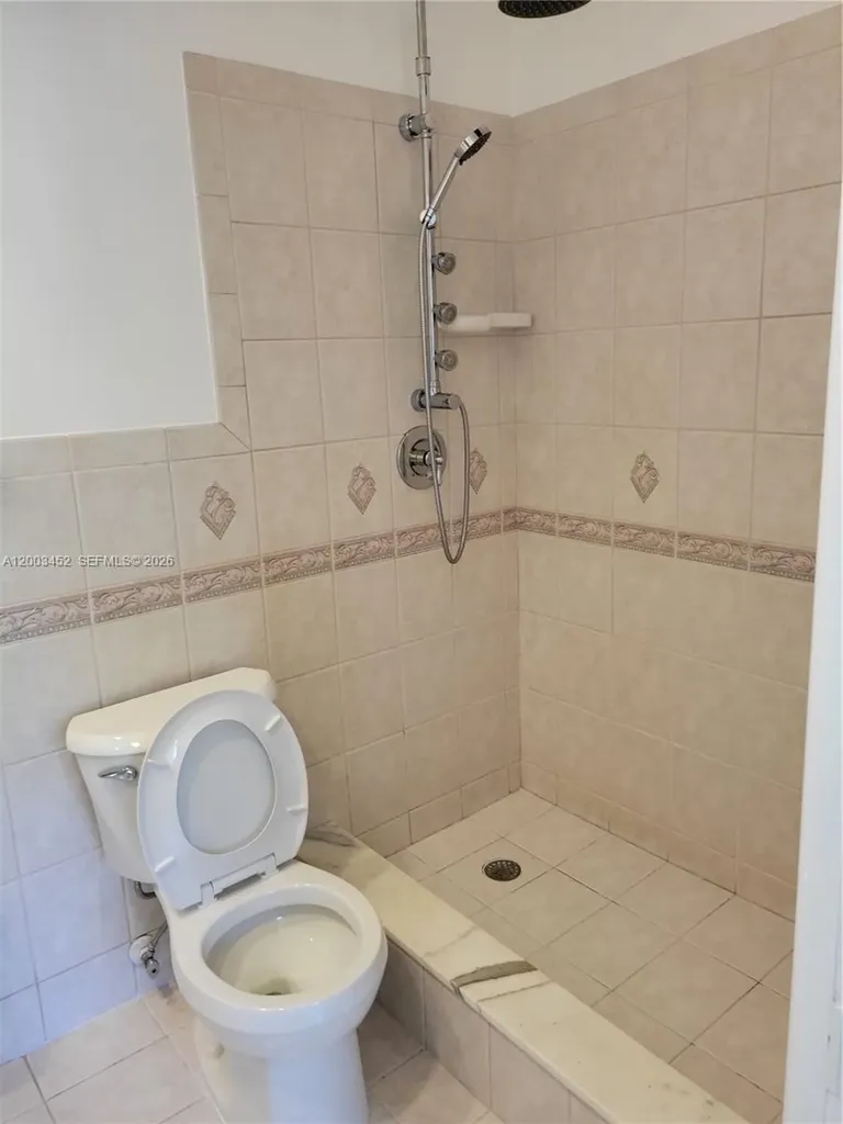 1821 NE 40th Court Pompano Beach FL 33064