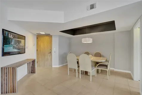 19667 Turnberry Way Aventura FL 33180