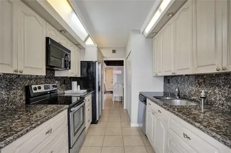 19667 Turnberry Way Aventura FL 33180