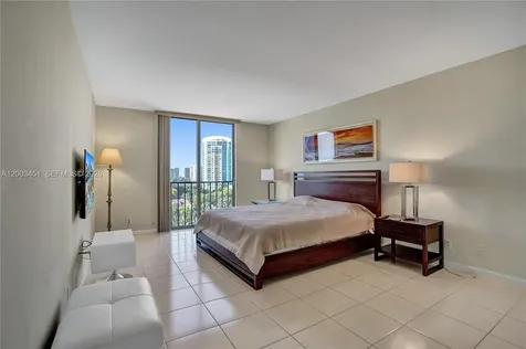 19667 Turnberry Way Aventura FL 33180
