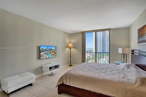 19667 Turnberry Way Aventura FL 33180