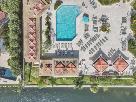 19667 Turnberry Way Aventura FL 33180