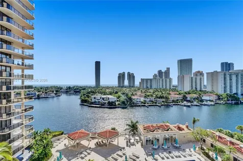 19667 Turnberry Way Aventura FL 33180