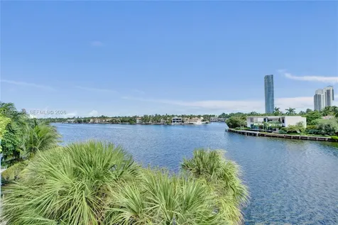 19667 Turnberry Way Aventura FL 33180