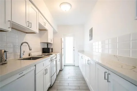 1750 S Treasure Drive North Bay Village FL 33141
