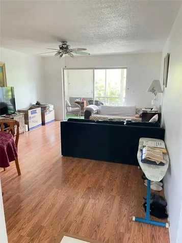 500 NE 14th Avenue Hallandale Beach FL 33009