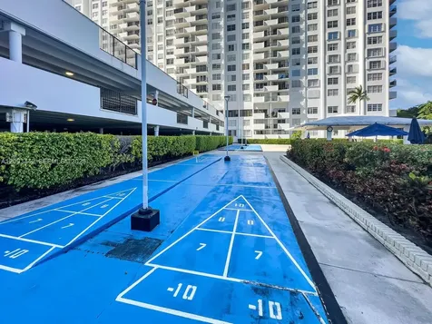 2750 NE 183rd Street Aventura FL 33160