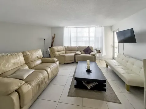 2750 NE 183rd Street Aventura FL 33160