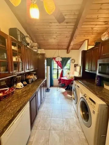 10331 Holly Court Pembroke Pines FL 33026