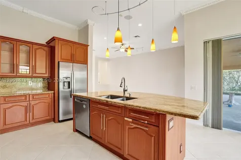 1169 Peregrine Way Weston FL 33327