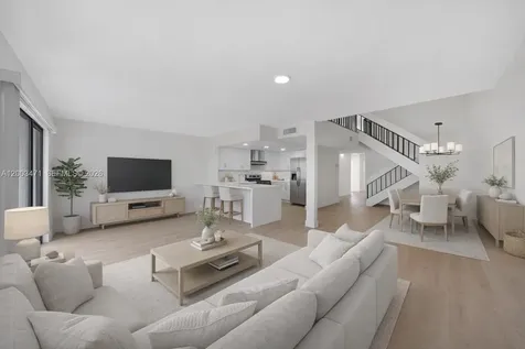 2548 N 38th Avenue Hollywood FL 33021