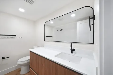 2548 N 38th Avenue Hollywood FL 33021