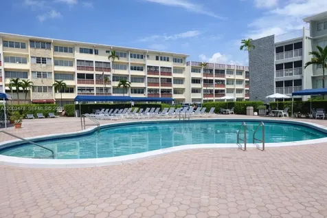 215 SE 3rd Avenue Hallandale Beach FL 33009
