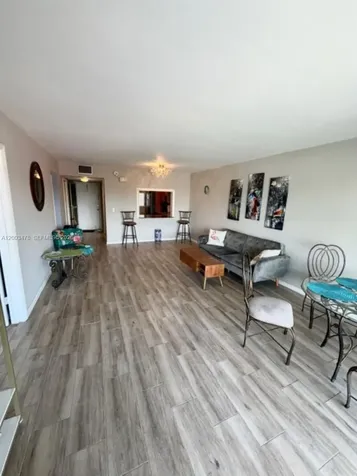 215 SE 3rd Avenue Hallandale Beach FL 33009