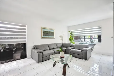 6554 SW 114th Place Miami FL 33173