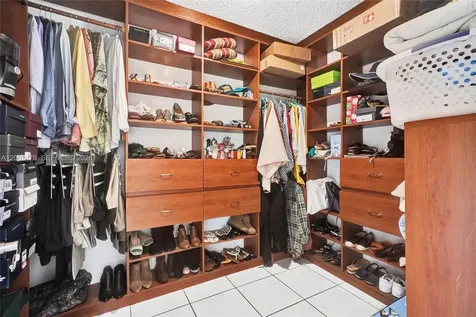 6554 SW 114th Place Miami FL 33173