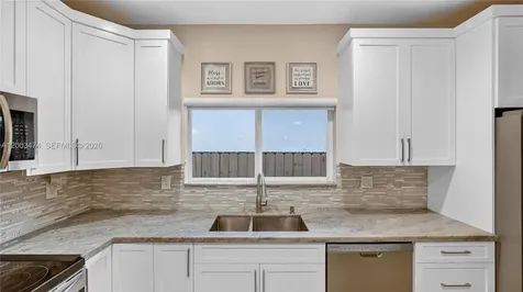 15893 SW 138th Terrace Miami FL 33196