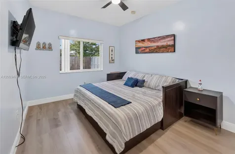 15893 SW 138th Terrace Miami FL 33196