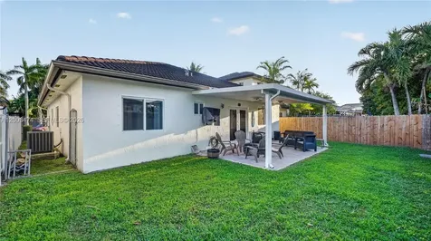 15893 SW 138th Terrace Miami FL 33196