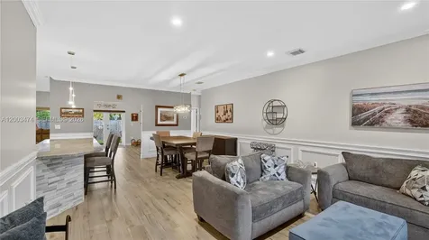 15893 SW 138th Terrace Miami FL 33196