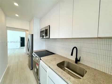 6944 Byron Avenue Miami Beach FL 33141