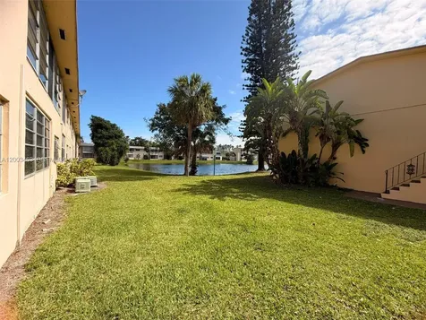 20111 NE 27th Court Aventura FL 33180