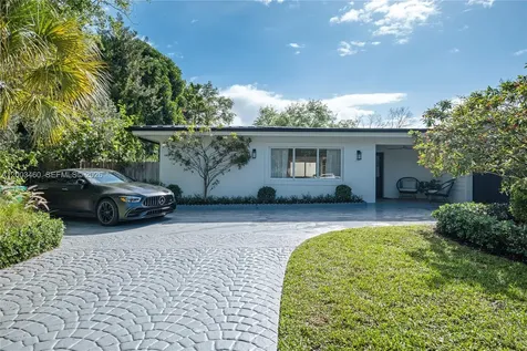 10235 SW 58th Court Pinecrest FL 33156