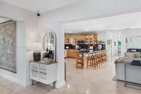 10235 SW 58th Court Pinecrest FL 33156