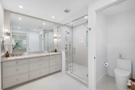 10235 SW 58th Court Pinecrest FL 33156
