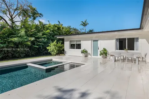 10235 SW 58th Court Pinecrest FL 33156