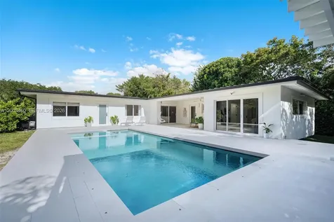 10235 SW 58th Court Pinecrest FL 33156